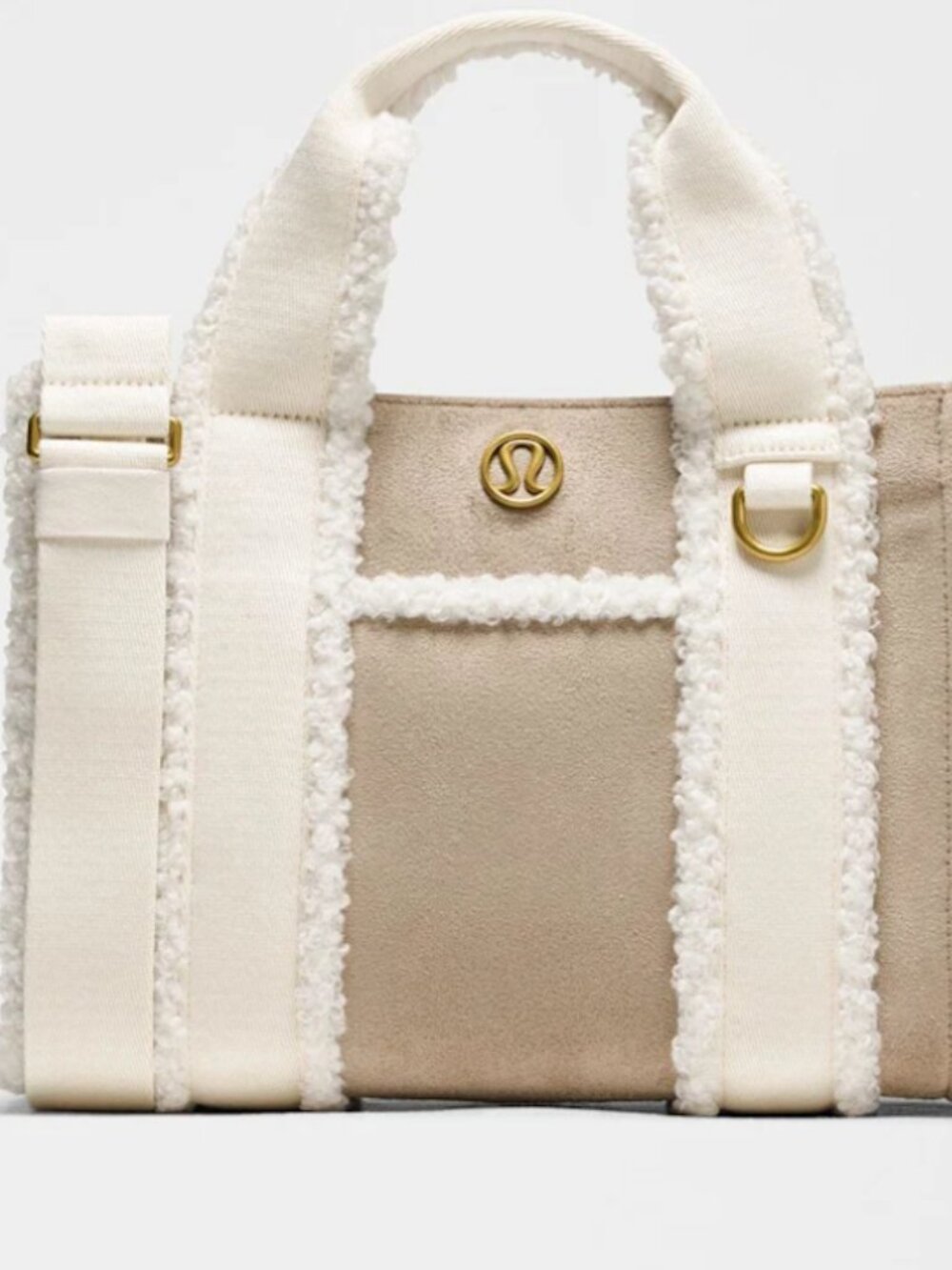 NWT LULULEMON BOXY TOTE BAG 10L FAUX SHEARLING TRIM